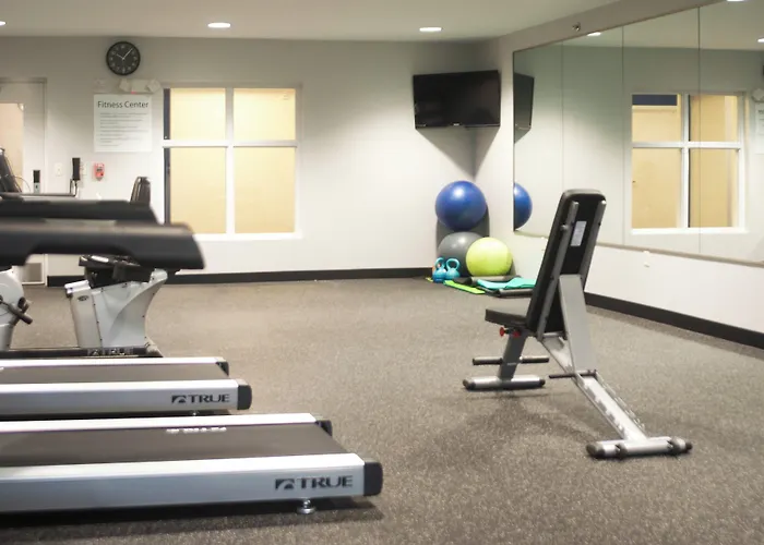 Holiday Inn Express Hickory - Hickory Mart By Ihg