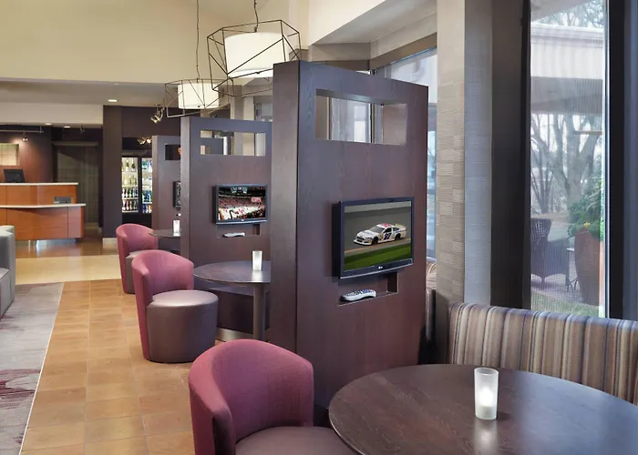 Courtyard By Marriott Raleigh Midtown