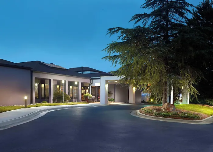 Courtyard By Marriott Raleigh Midtown Hotel