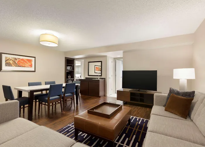 Embassy Suites By Hilton Chicago Lombard