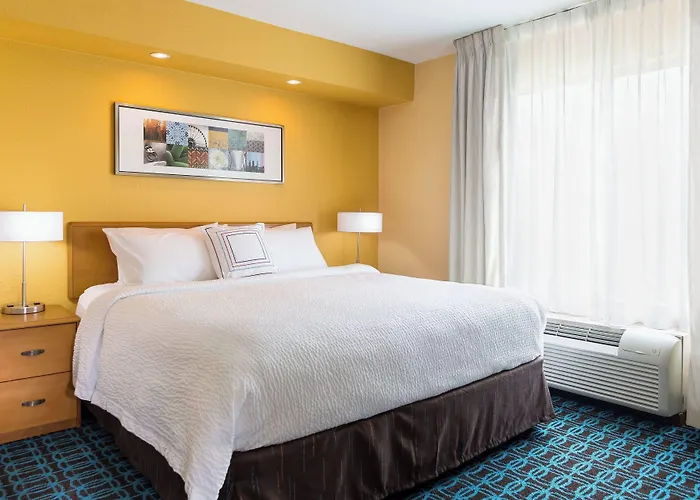 Fairfield Inn & Suites Valparaiso