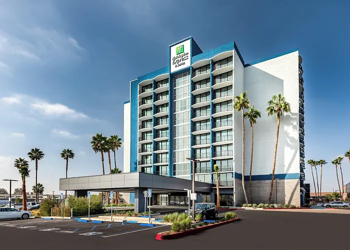 Holiday Inn Express & Suites Santa Ana - Orange County By Ihg