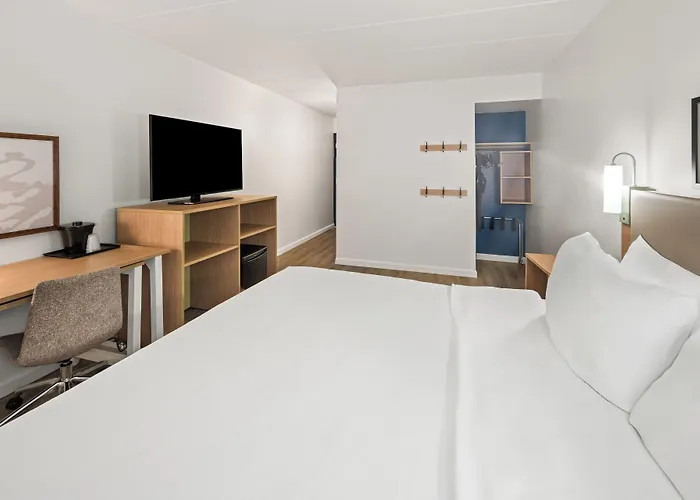 Spark By Hilton Waldorf
