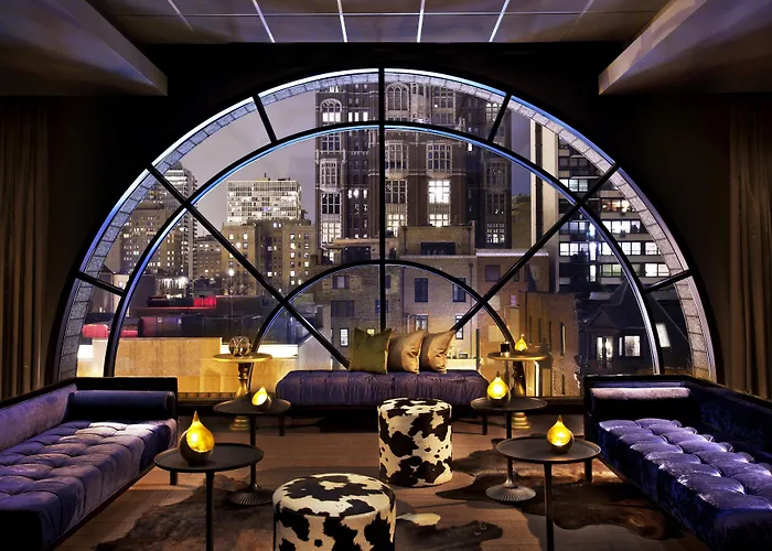 Thompson Chicago, By Hyatt