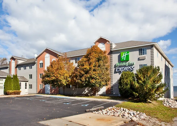 Holiday Inn Express St. Ignace-Lake Front By Ihg