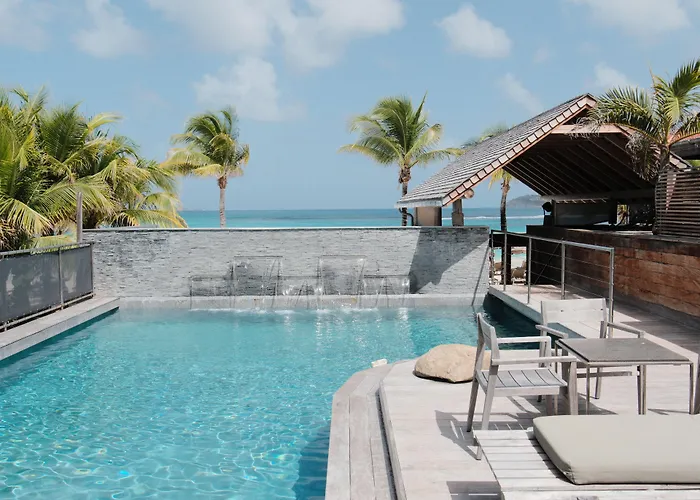 Pearl Beach Hotel