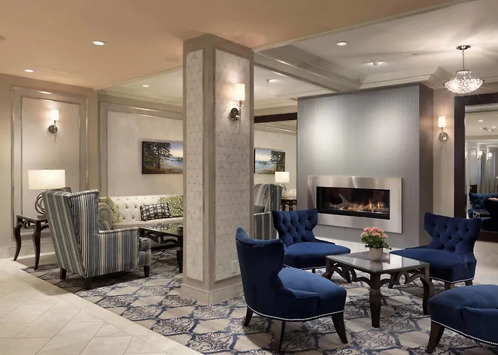 Chateau Victoria Hotel & Suites