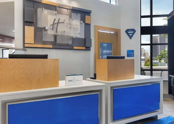 Holiday Inn Express Windsor Waterfront By Ihg