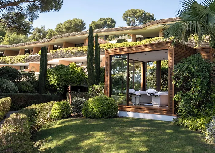 Grand-Hotel Du Cap-Ferrat, A Four Seasons Hotel