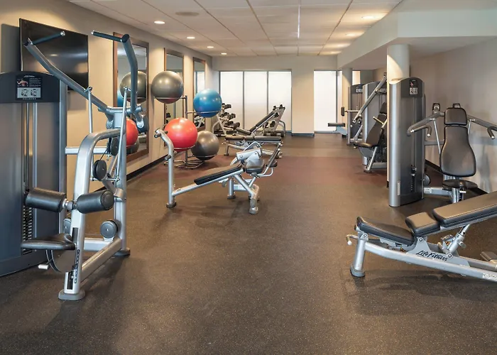 Courtyard By Marriott Miami Airport Hotel