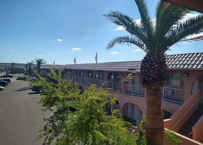 Days Inn By Wyndham Bullhead City