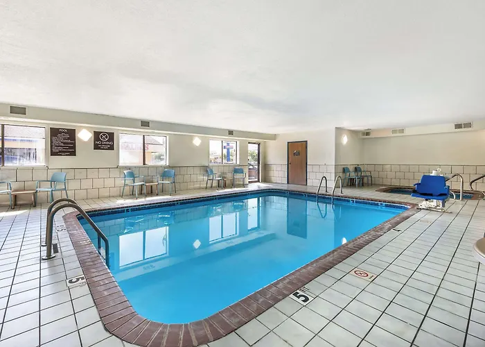 Sleep Inn & Suites Salina I-135