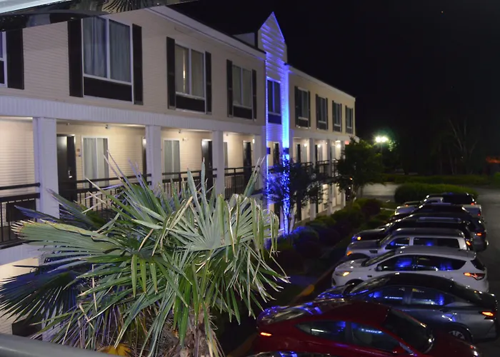 Days Inn By Wyndham Marietta-Atlanta-Delk Road