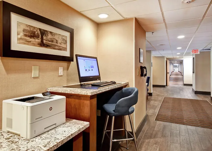 Hampton Inn Auburn