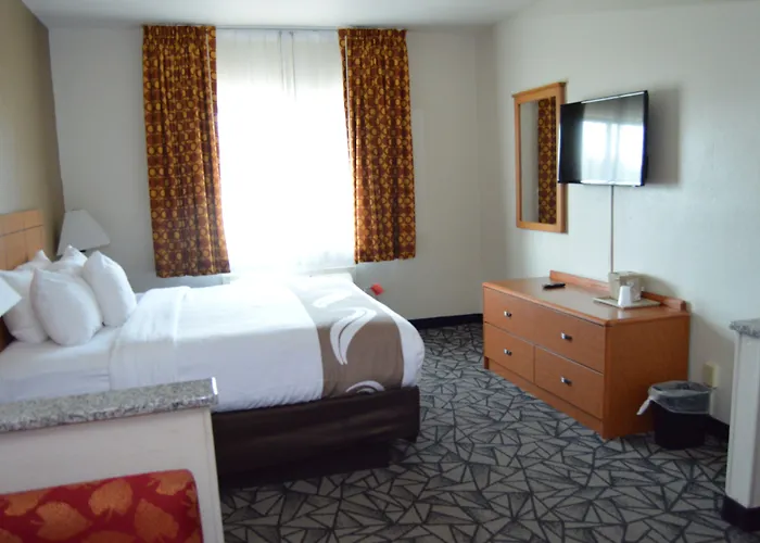 Quality Inn Coralville - Iowa River Landing
