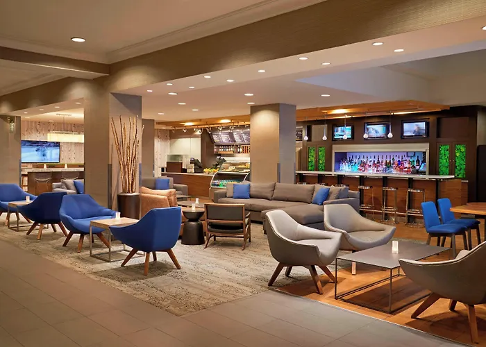 Courtyard By Marriott Toronto Downtown Hotel