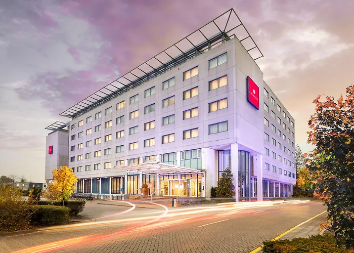 Ramada by Wyndham Amsterdam Airport Schiphol Hotel Badhoevedorp