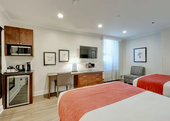 Strathcona Hotel