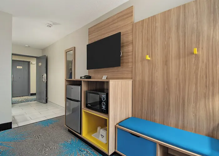 Days Inn & Suites By Wyndham Mt Pleasant