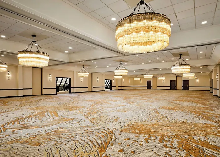 Hotel Dax Addison