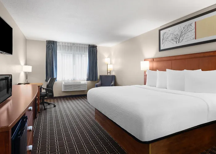 Travelodge By Wyndham Fargo