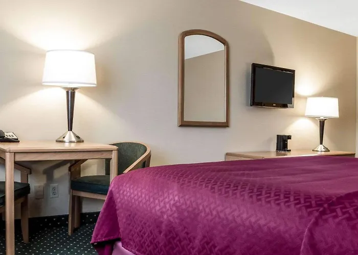 Travelodge By Wyndham Fargo