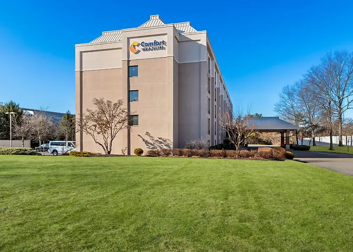 Comfort Inn&Suites Somerset - New Brunswick