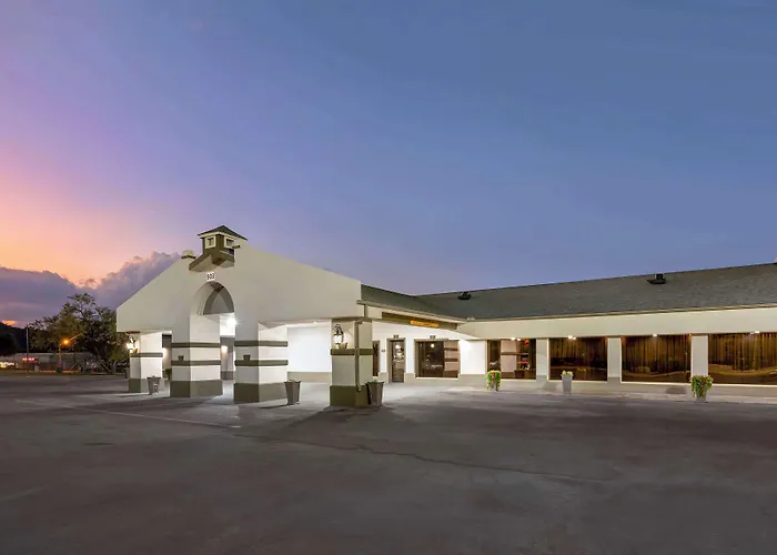 Best Western Post Oak Inn
