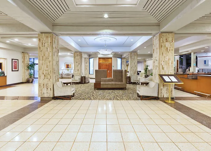 Crowne Plaza Columbus North - Worthington By Ihg