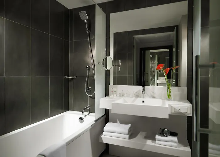 Hyatt Regency Paris Etoile
