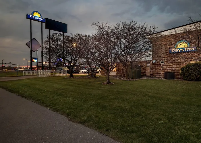 Days Inn By Wyndham Fond Du Lac