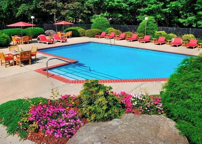 Trumbull Marriott Shelton