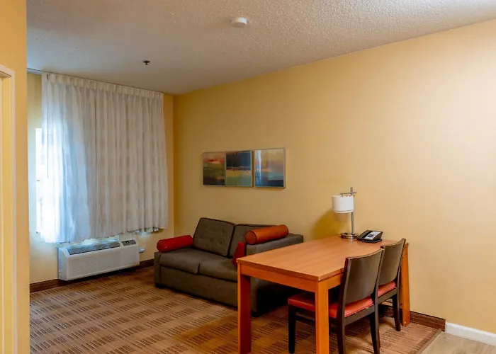 Candlewood Suites Bedford - Fort Worth By Ihg