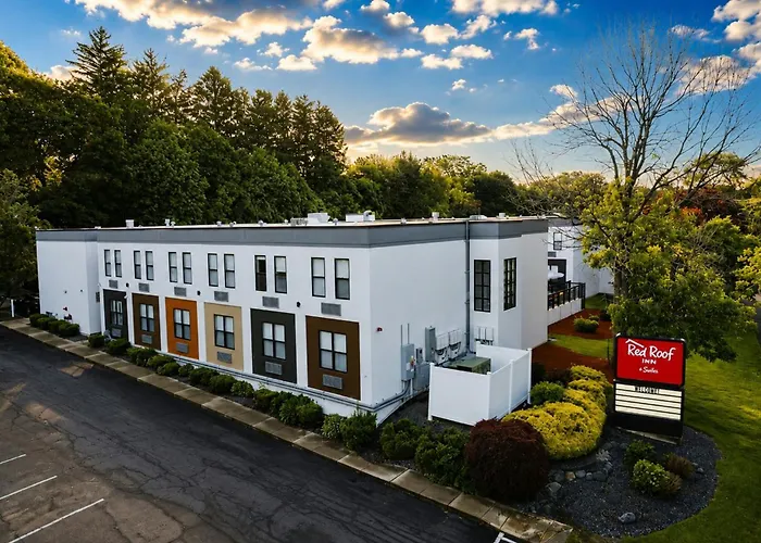Red Roof Inn & Suites Middleborough