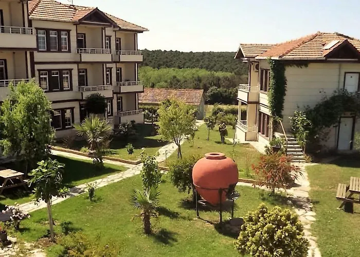 Hamsilos Tatil Koyu Apart Hotel