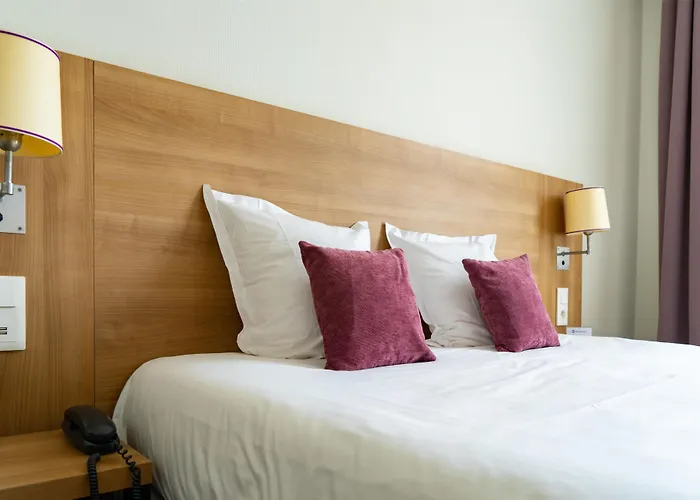 Best Western Rives de Paris La Defense