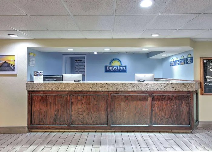 Days Inn By Wyndham Greenville Ms