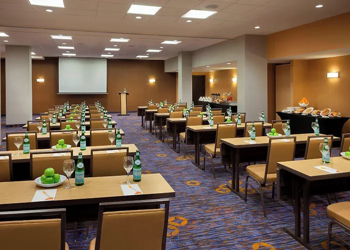 Courtyard By Marriott Toronto Northeast/Markham
