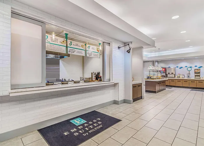 Embassy Suites By Hilton Detroit Metro Airport