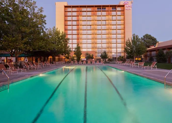 Crowne Plaza Albuquerque By Ihg Hotel