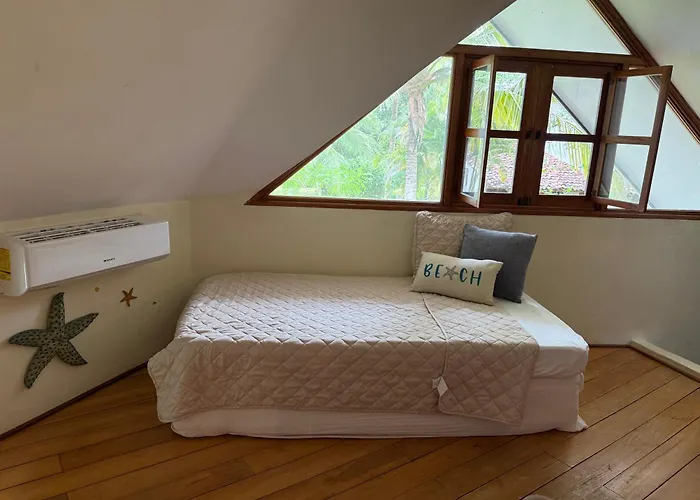 La Casa De Pucha Surf History & Tropical Stay