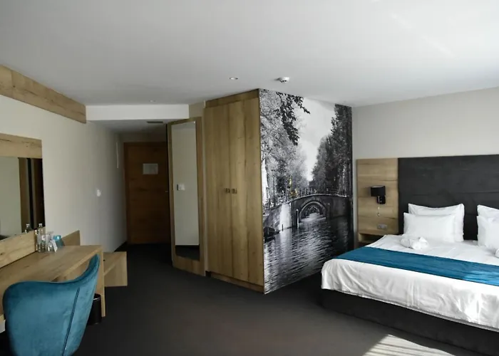 Hotel Bank