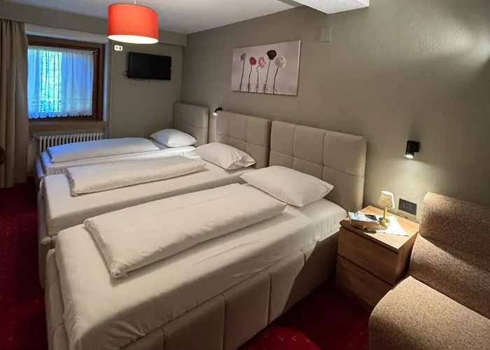 Hotel Ciasa Nives La Villa 