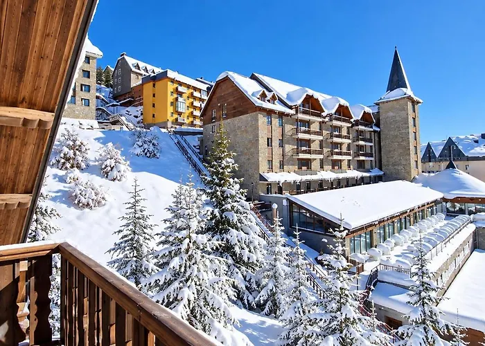 Hotel Snoe Aragon Hills Formigal