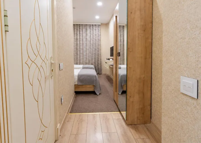 Midcity Hotel