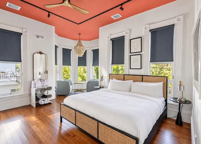 Bunk Room At The Grand Maloney Key West
