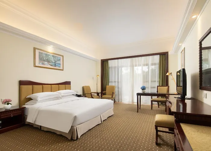 Guangzhou Phoenix City Hotel