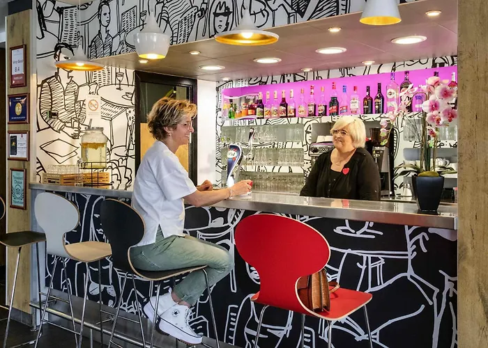 IBIS Cannes Mouans Sartoux parking gratuit
