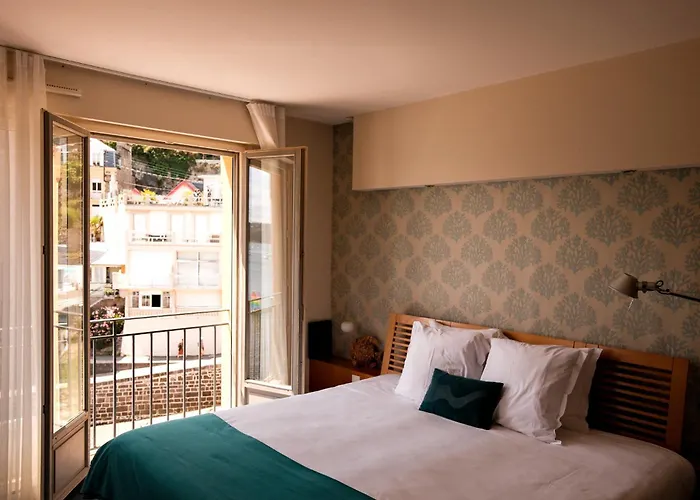 Hotel De La Vallee