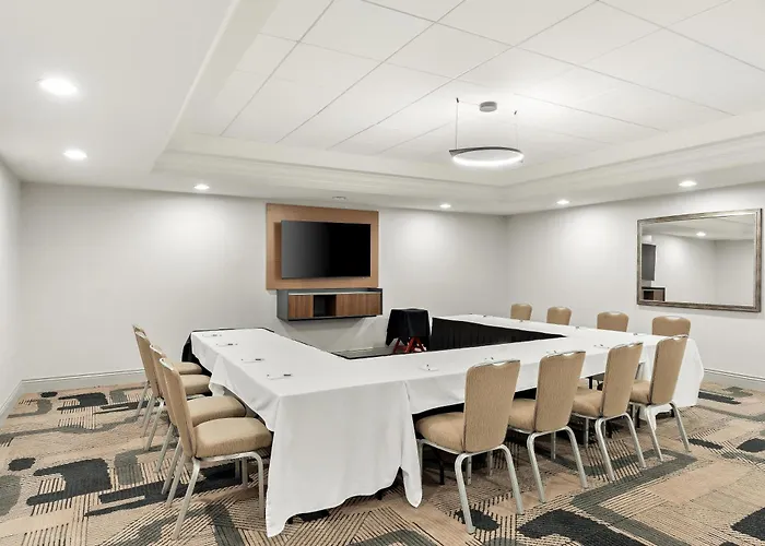 Hilton Garden Inn Fairfield